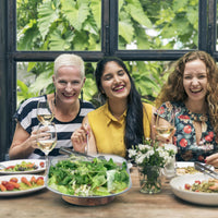 KITEISCAT Extra Large Glass Salad Bowl Set - Party Salad Bowls with Acacia Wood Base and Serving Utensils - Elegant and Practical Kitchen Must-Have